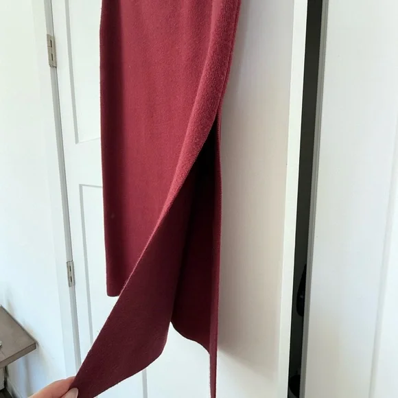 Express cardigan and skirt set - Picture 5 of 6